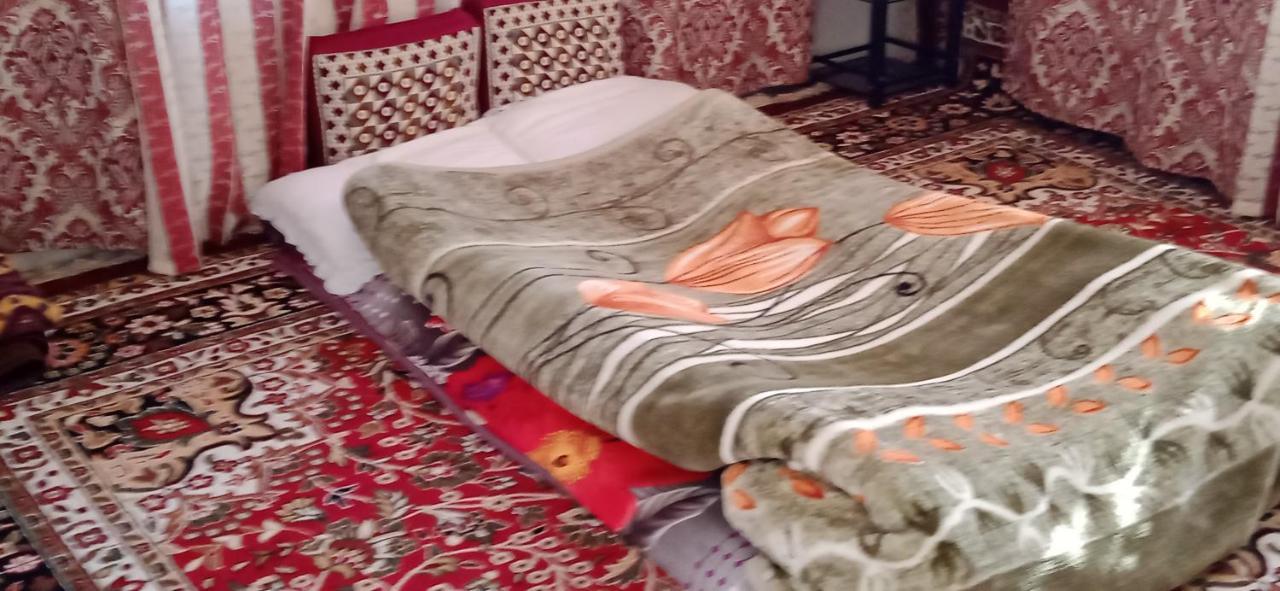 Mir Manzil Bed & Breakfast Srinagar  Exterior photo